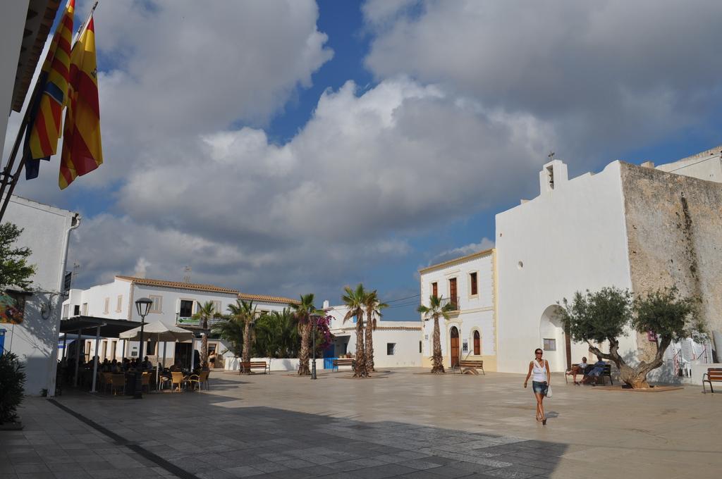 Viviendas Turisticas S'Estanyol La Savina  Luaran gambar